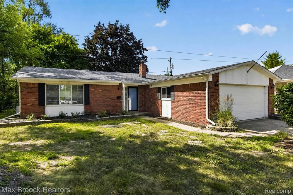 42459 Postiff Avenue Plymouth Charter Township, MI 48170