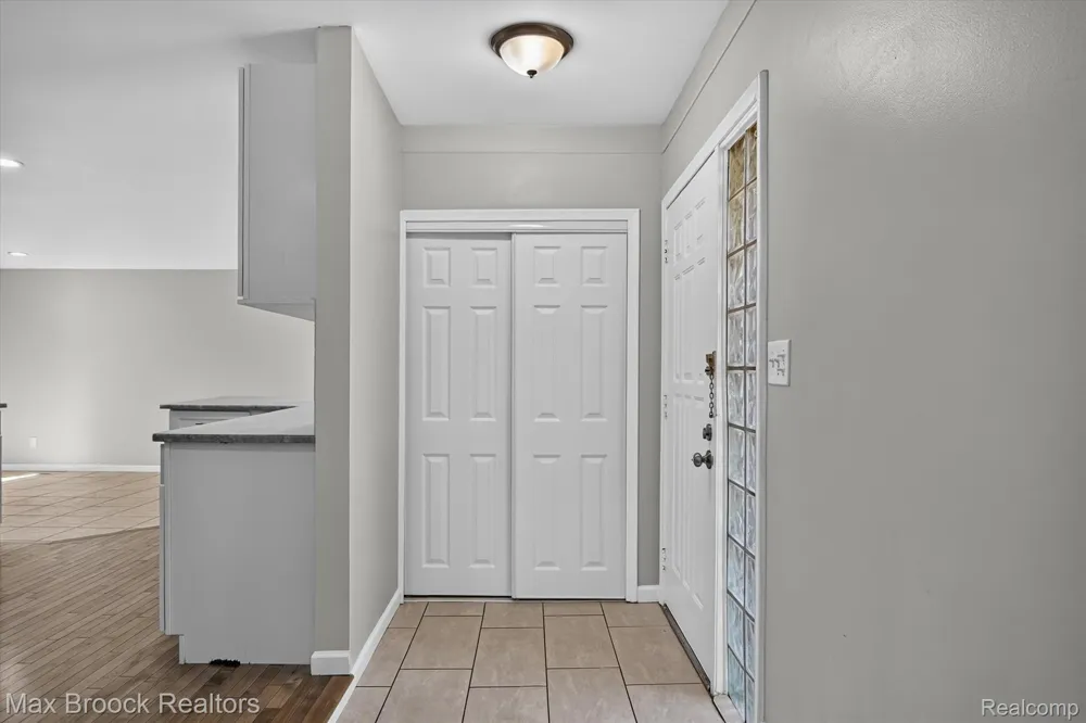 42459 Postiff Avenue Plymouth Charter Township, MI 48170
