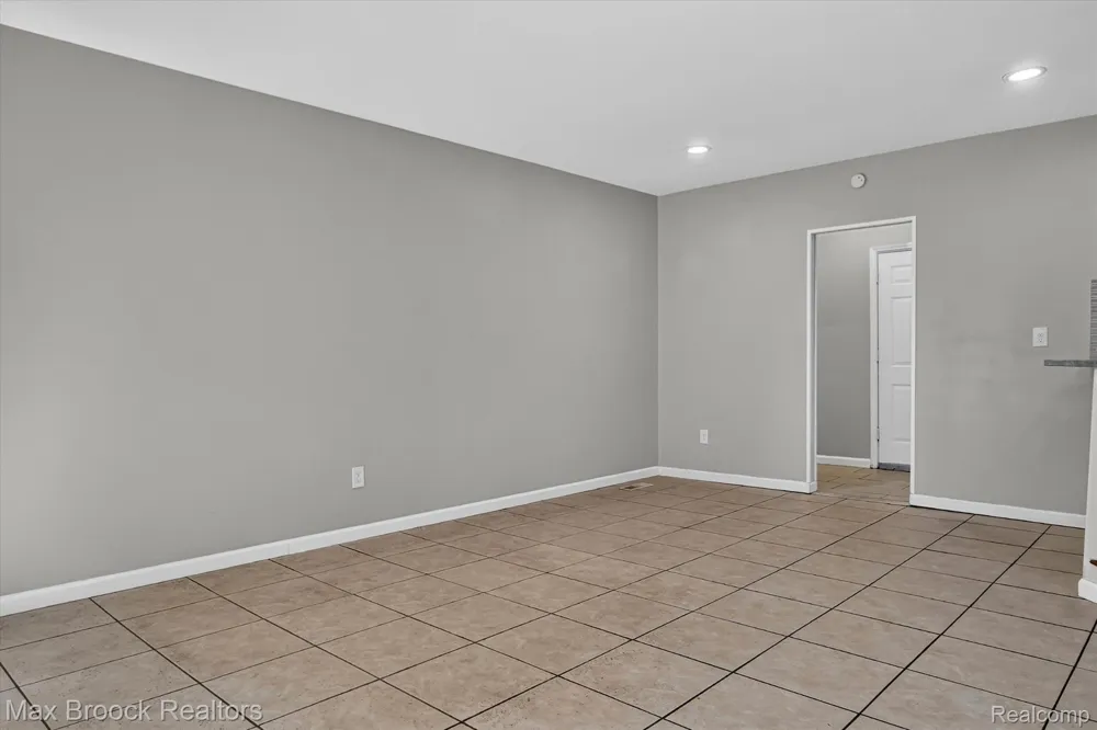 42459 Postiff Avenue Plymouth Charter Township, MI 48170