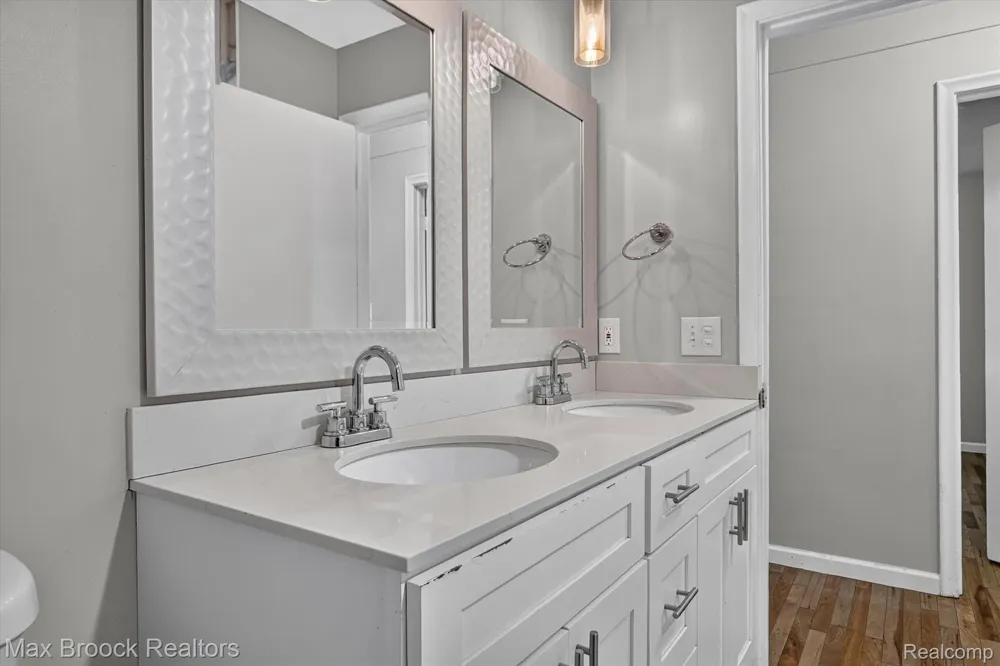 42459 Postiff Avenue Plymouth Charter Township, MI 48170