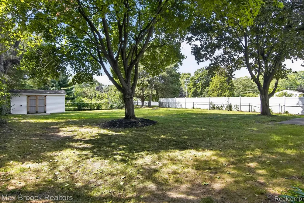 42459 Postiff Avenue Plymouth Charter Township, MI 48170
