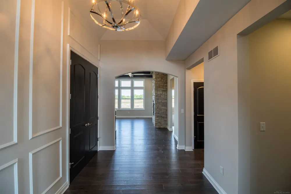 7496 Brunswick Drive Washington Township, MI 48095