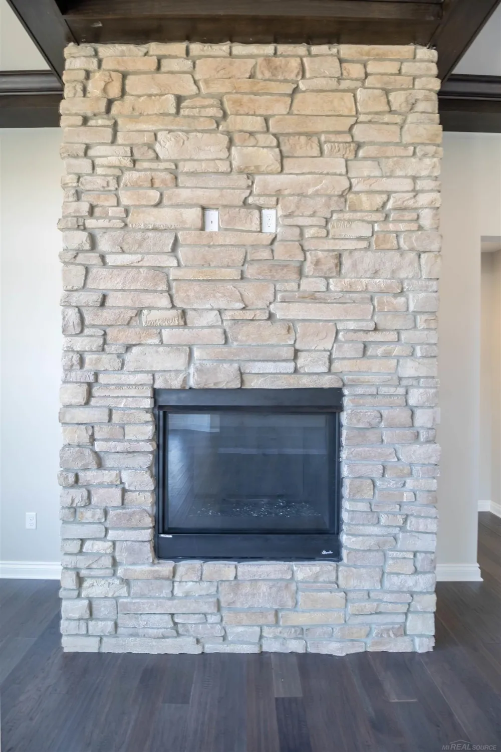 7496 Brunswick Drive Washington Township, MI 48095