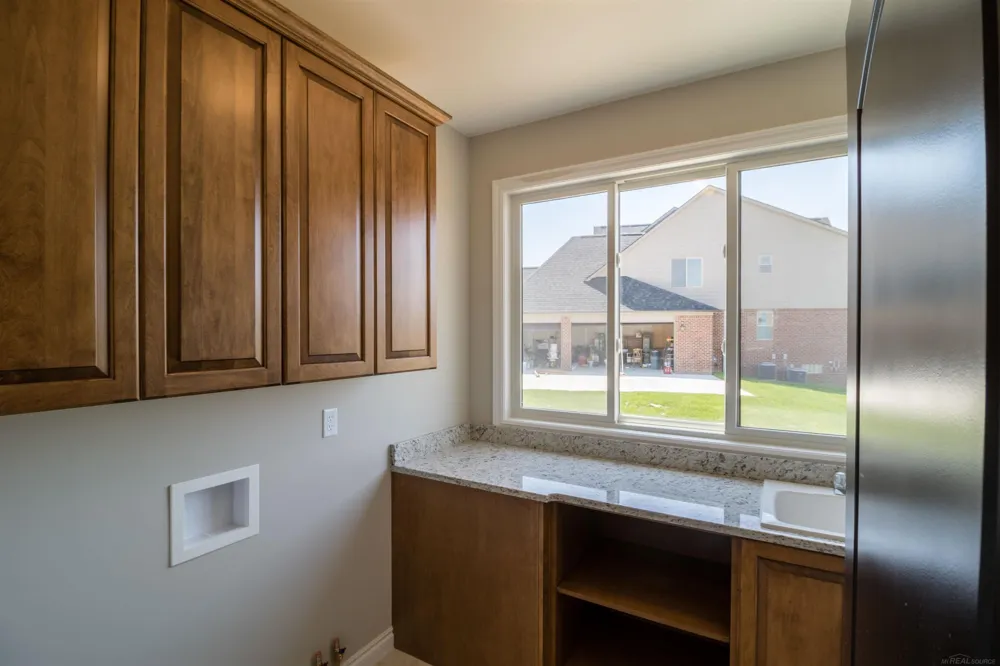 7496 Brunswick Drive Washington Township, MI 48095