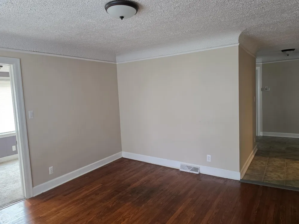 22804 BARTON STREET St Clair Shores City, MI 48081