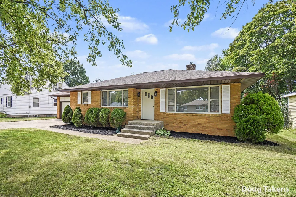 5115 Blaine Avenue SE Kentwood City, MI 49508