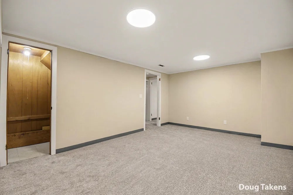 5115 Blaine Avenue SE Kentwood City, MI 49508