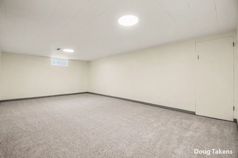 5115 Blaine Avenue SE Kentwood City, MI 49508