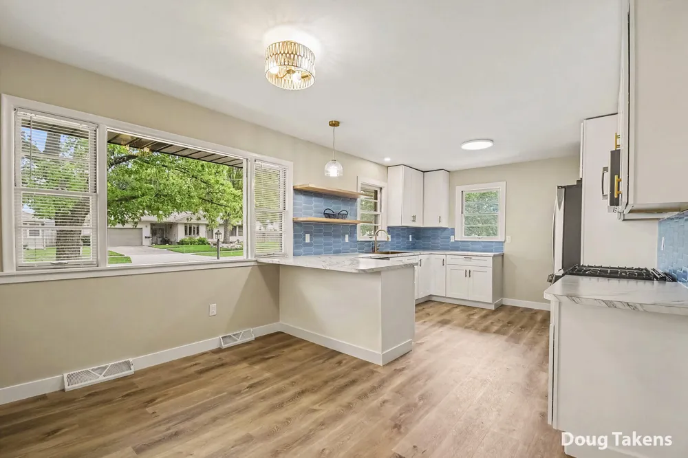 5115 Blaine Avenue SE Kentwood City, MI 49508
