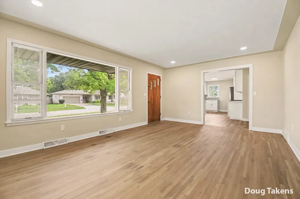 5115 Blaine Avenue SE Kentwood City, MI 49508