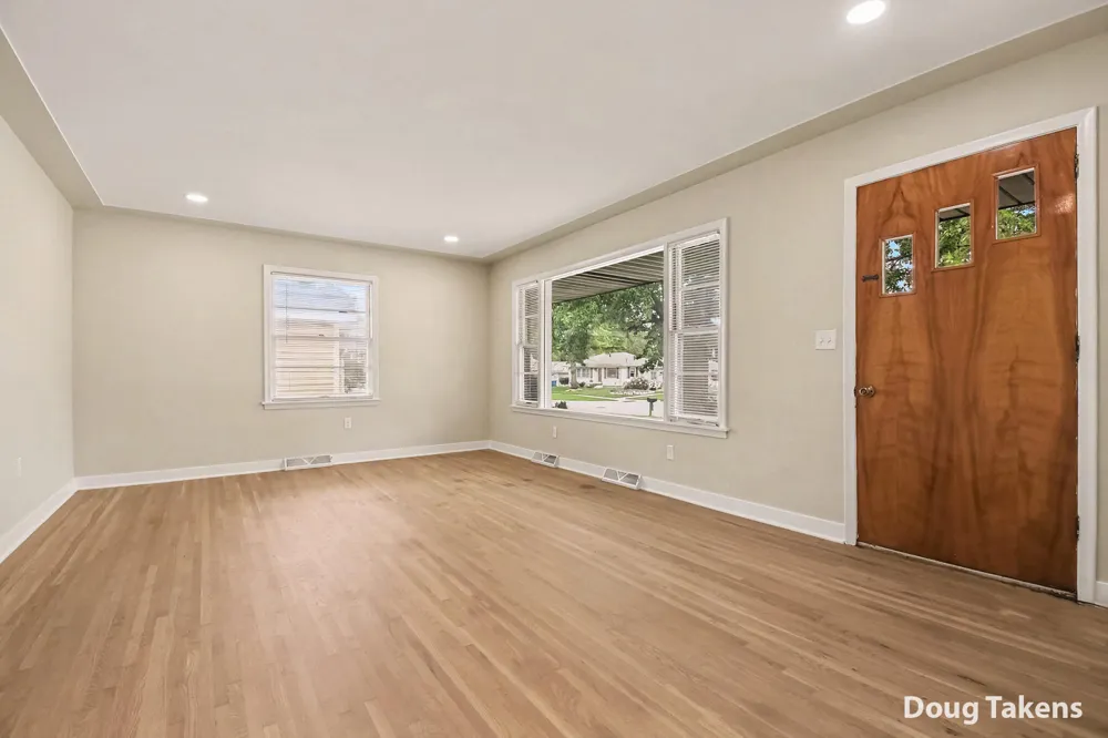 5115 Blaine Avenue SE Kentwood City, MI 49508