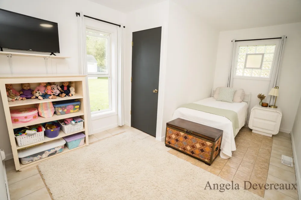 280 W Lake Street Unknown, MI 49343