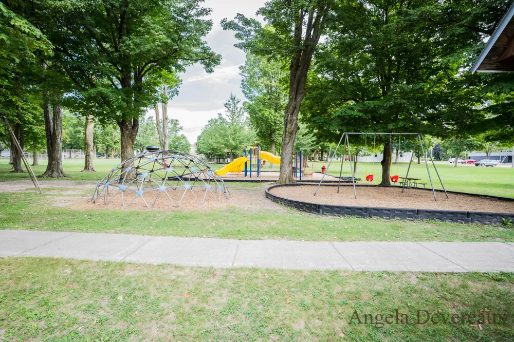 280 W Lake Street Unknown, MI 49343