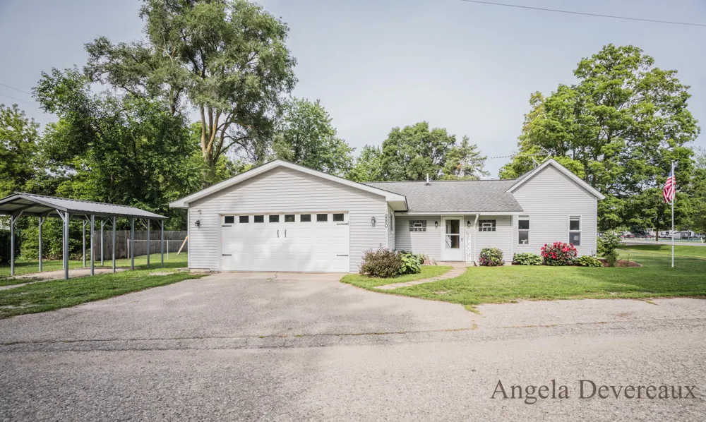 280 W Lake Street Unknown, MI 49343