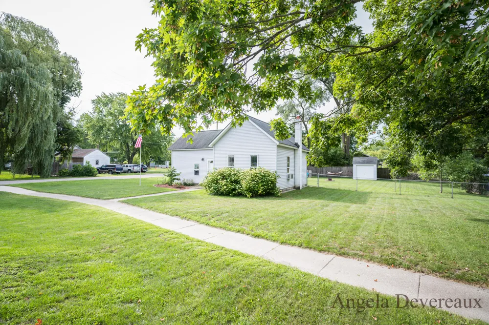 280 W Lake Street Unknown, MI 49343