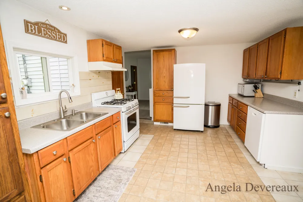 280 W Lake Street Unknown, MI 49343