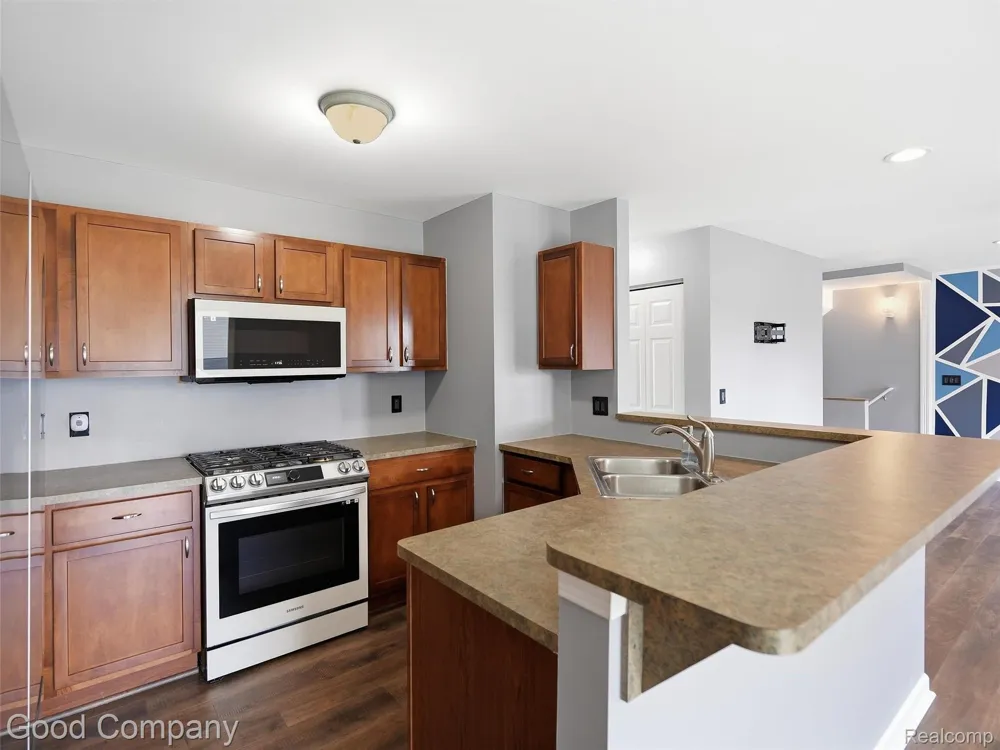 50438 Theodore Lane Chesterfield Township, MI 48051