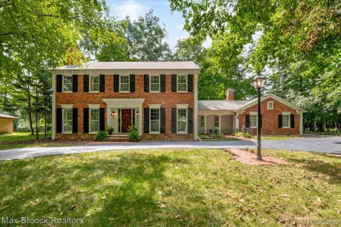 32845 Long Bow Court
