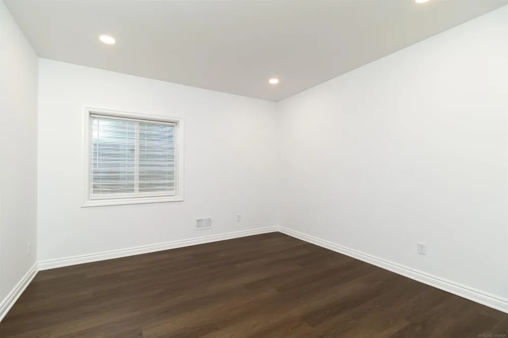7474 Brunswick Drive Washington Township, MI 48095