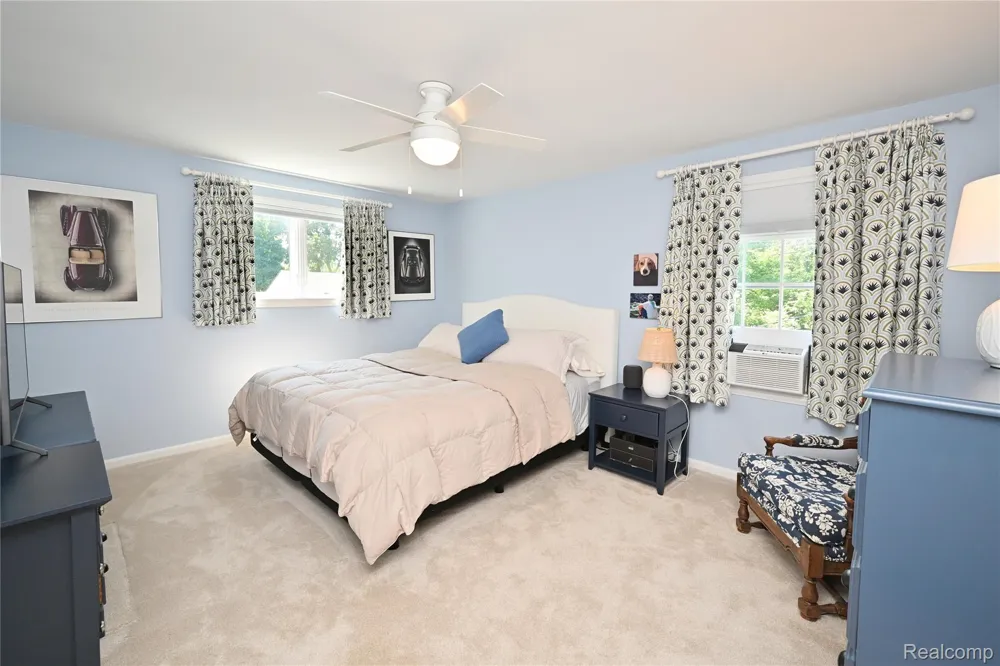 2691 Bradway Boulevard Bloomfield Hills City, MI 48301