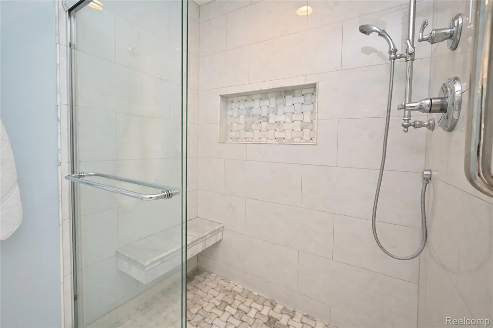 2691 Bradway Boulevard Bloomfield Hills City, MI 48301