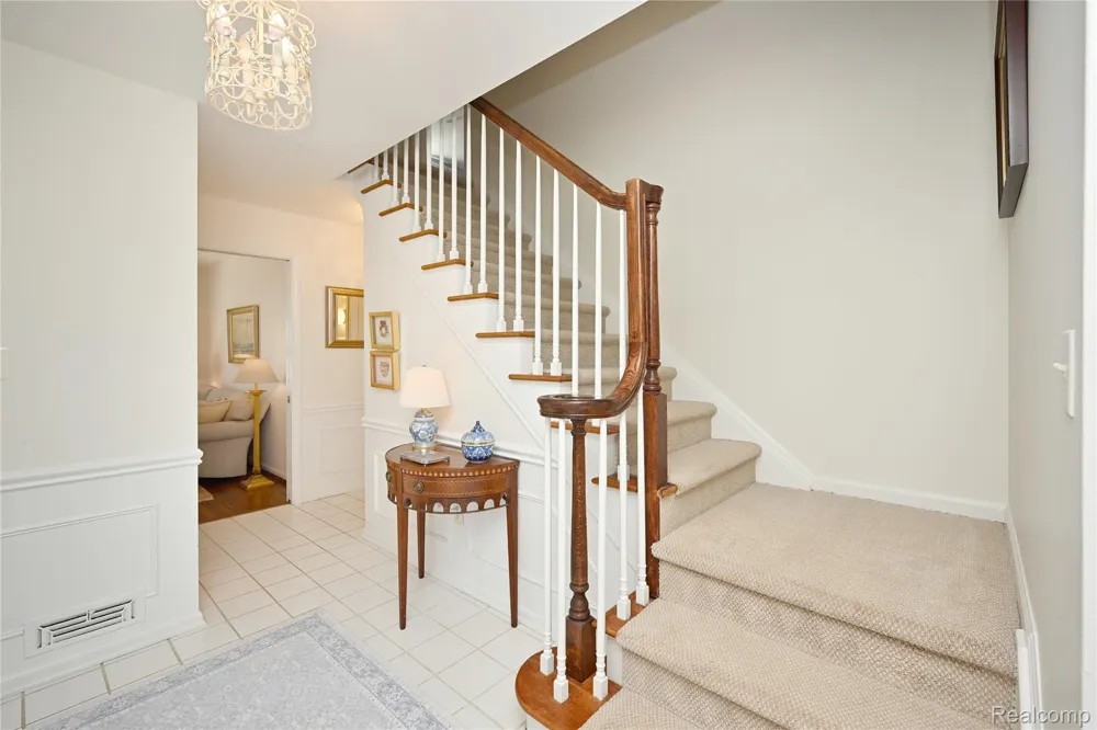 2691 Bradway Boulevard Bloomfield Hills City, MI 48301