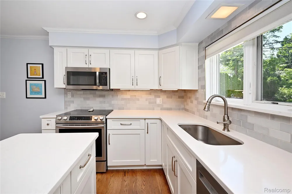 2691 Bradway Boulevard Bloomfield Hills City, MI 48301