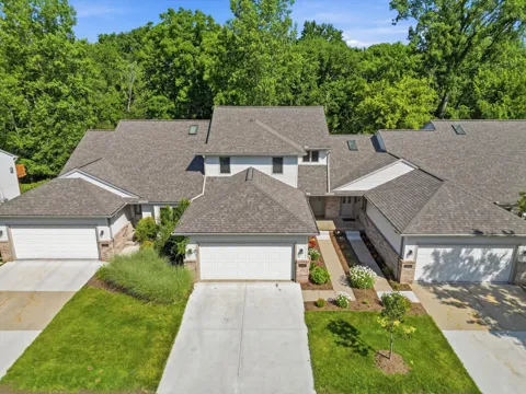 555 Sycamore Circle