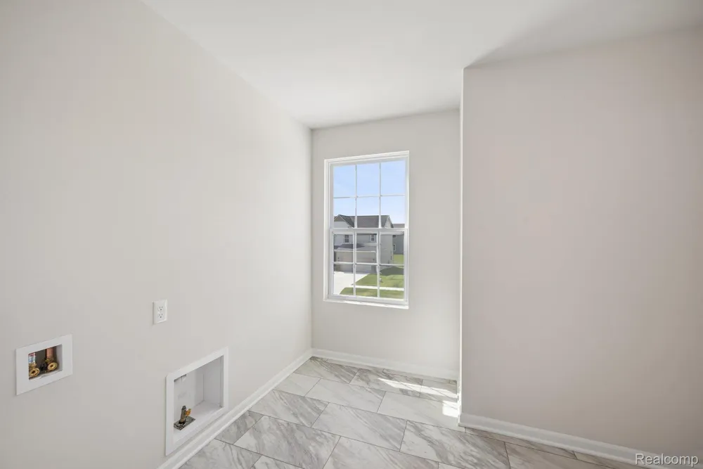 27110 Gallop Way Saline Township, MI 48176