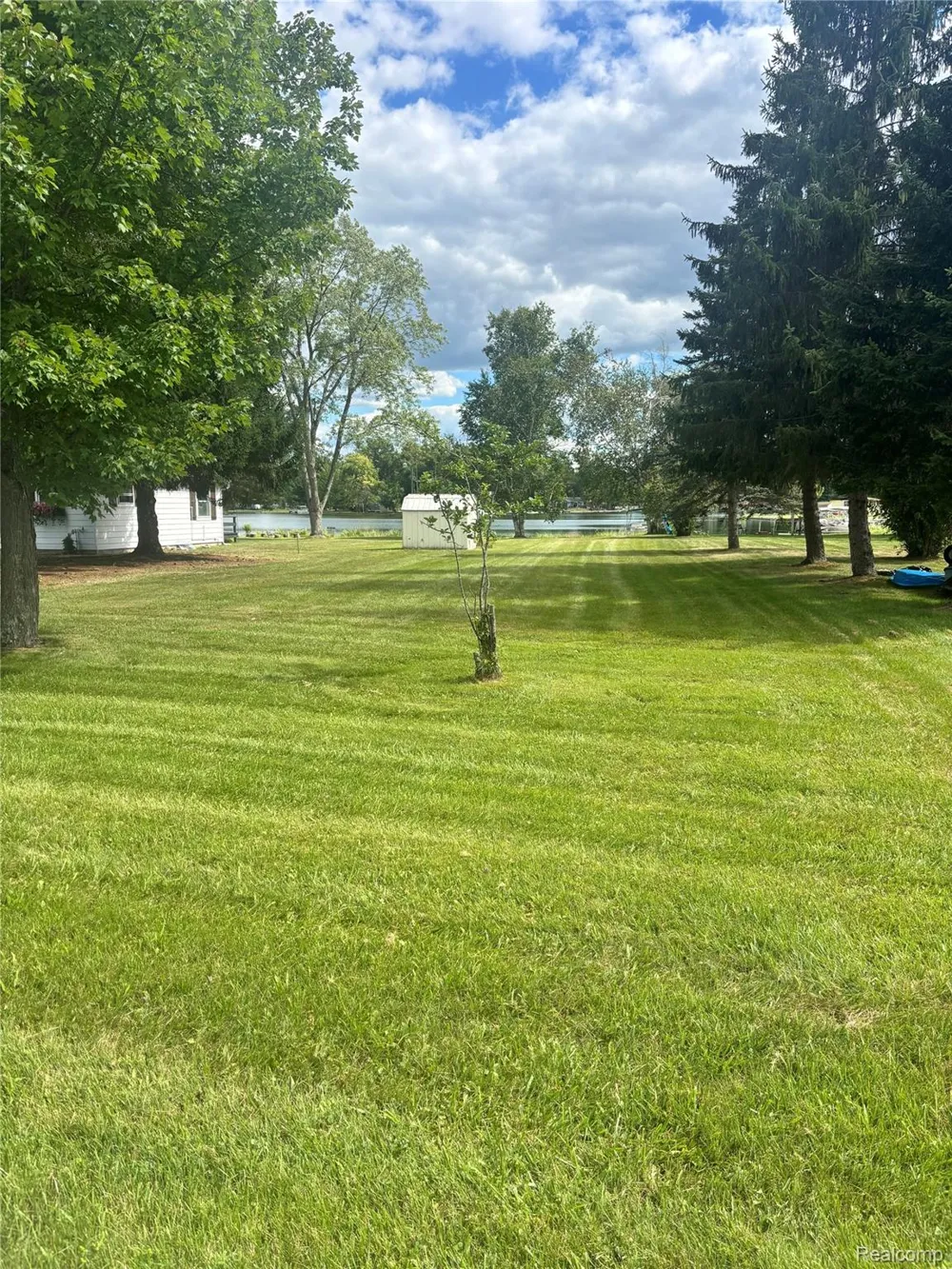 95 Huckleberry Trail Surrey Township, MI 48622