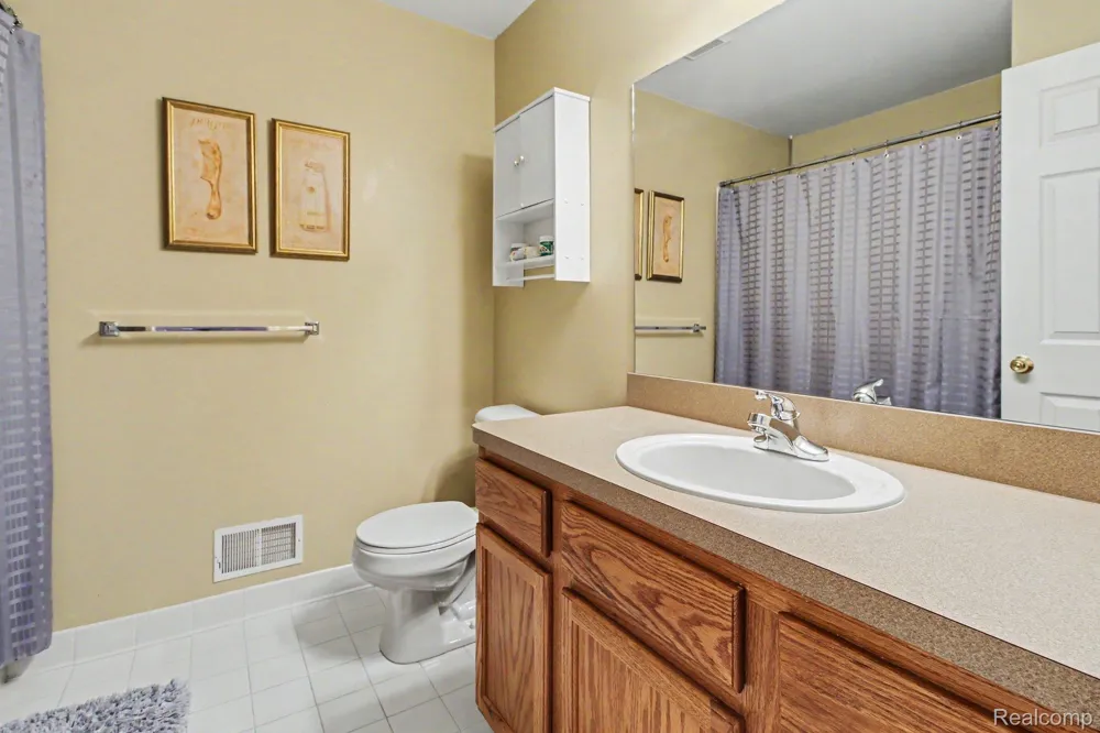 24211 Chesapeake Circle Commerce Charter Township, MI 48390