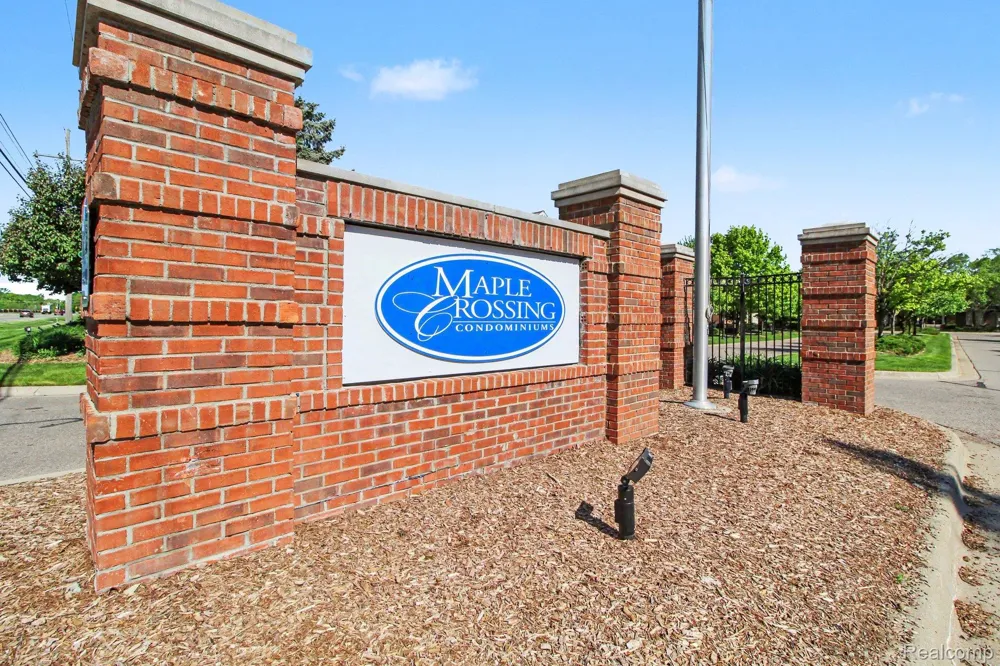 24211 Chesapeake Circle Commerce Charter Township, MI 48390
