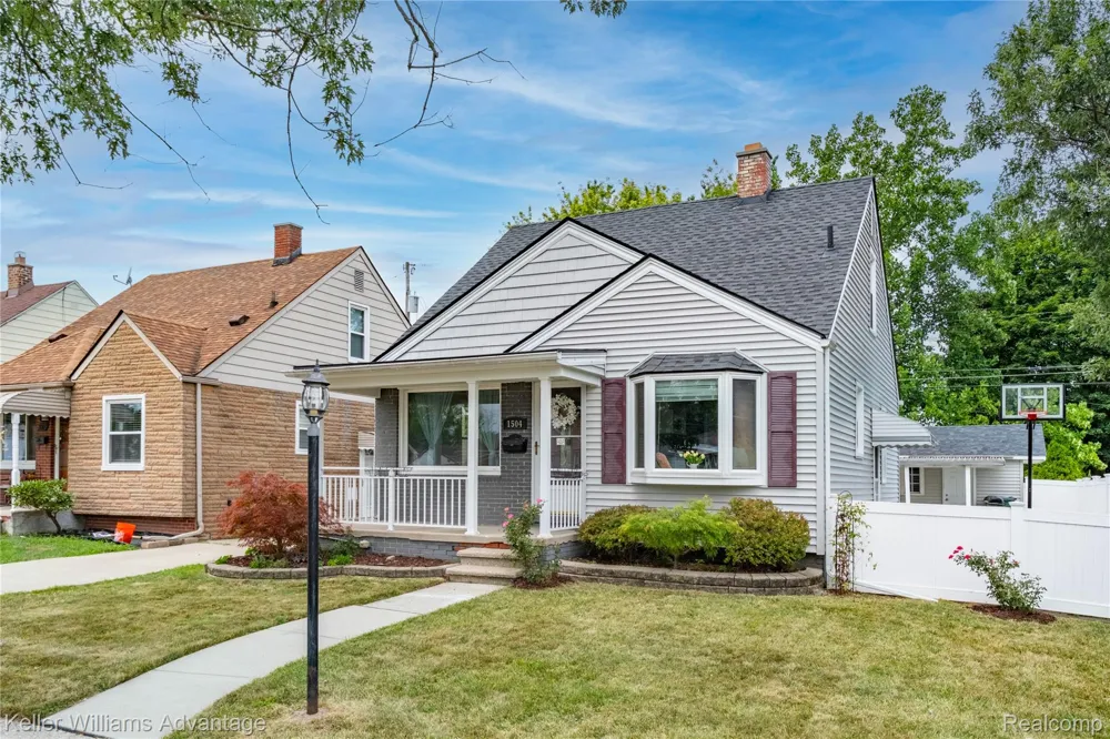 1504 Merrill Avenue Lincoln Park City, MI 48146