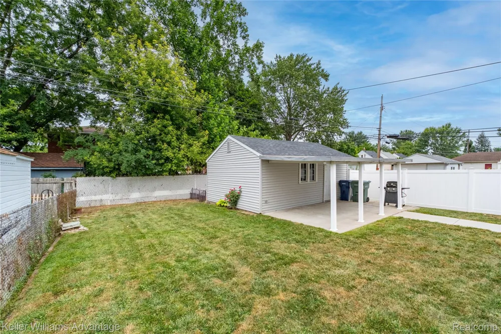1504 Merrill Avenue Lincoln Park City, MI 48146