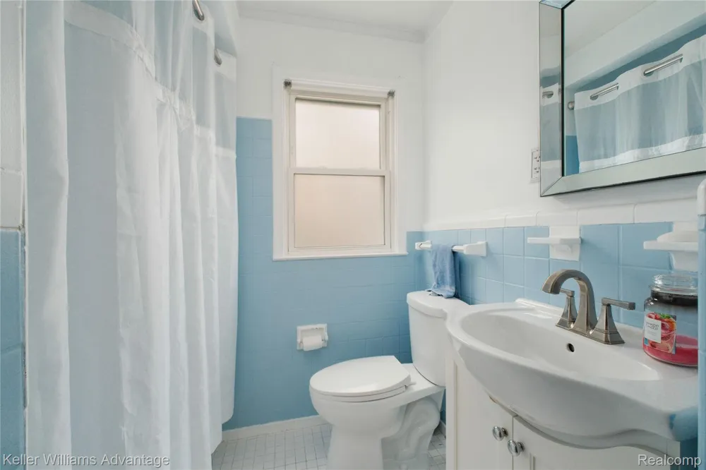 1504 Merrill Avenue Lincoln Park City, MI 48146