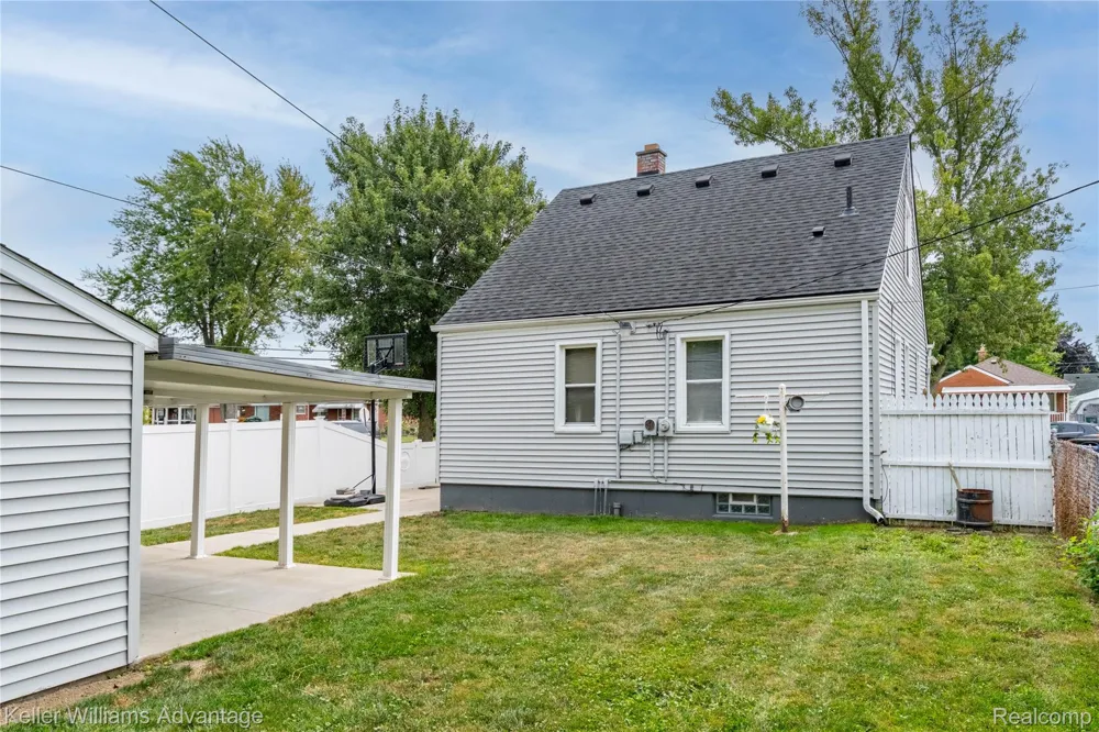 1504 Merrill Avenue Lincoln Park City, MI 48146