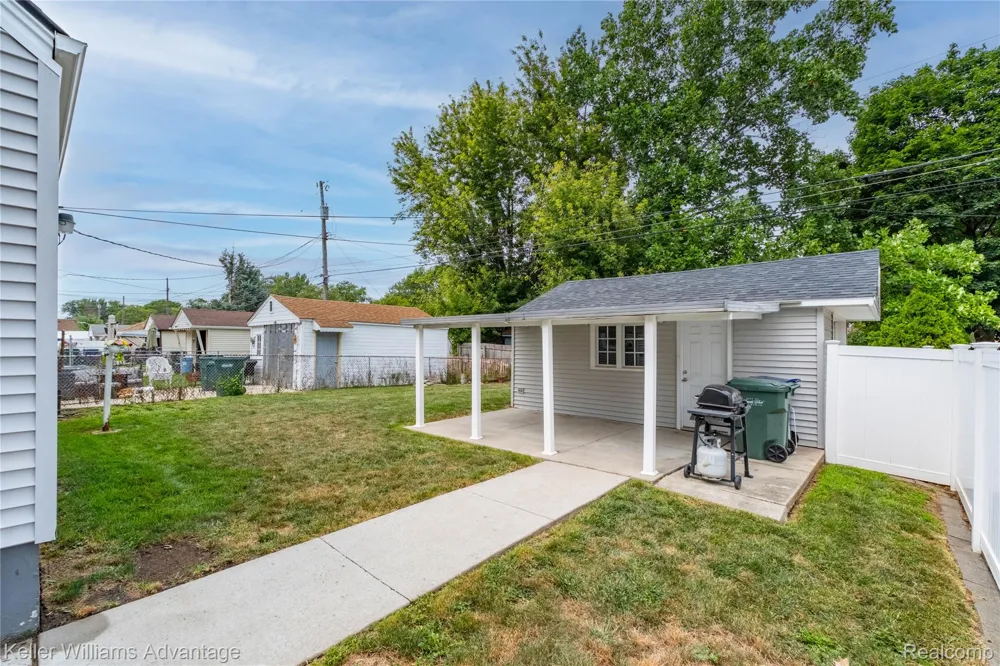 1504 Merrill Avenue Lincoln Park City, MI 48146