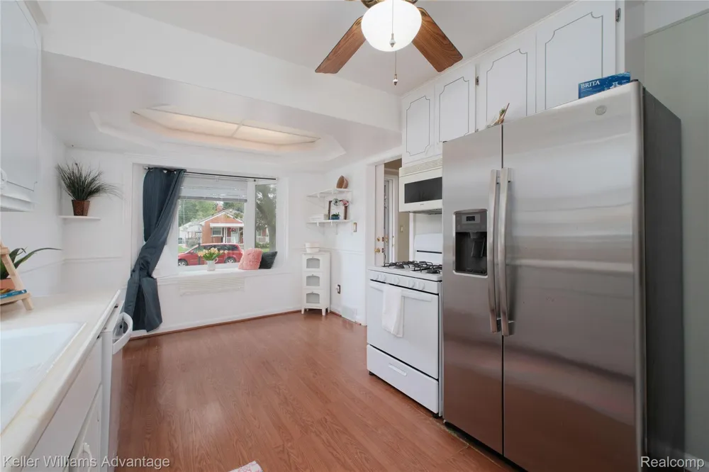 1504 Merrill Avenue Lincoln Park City, MI 48146