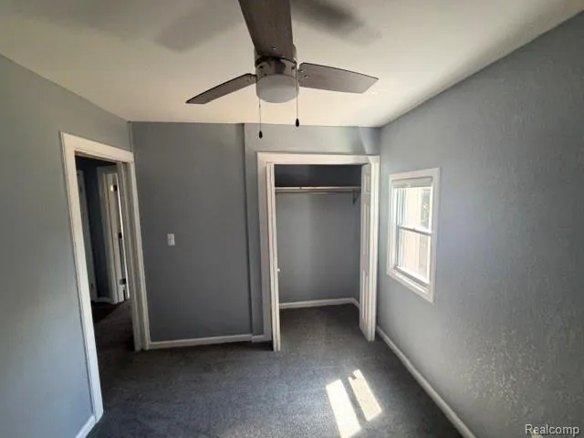 227 W Strathmore Avenue Pontiac City, MI 48340