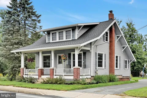 44 W MAIN STREET