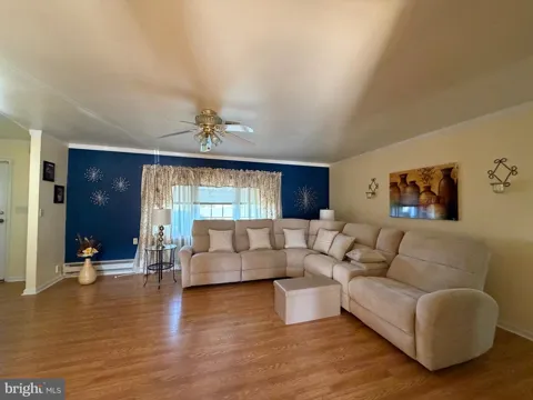 1203 SHETLAND DRIVE