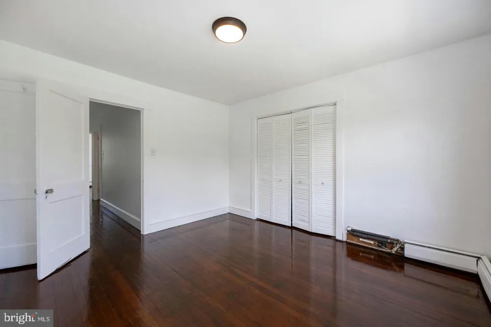 337 STUART AVENUE Downingtown, PA 19335