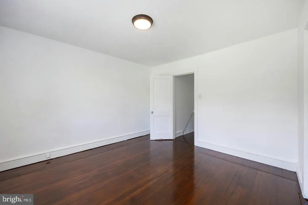 337 STUART AVENUE Downingtown, PA 19335