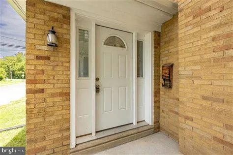 337 STUART AVENUE Downingtown, PA 19335