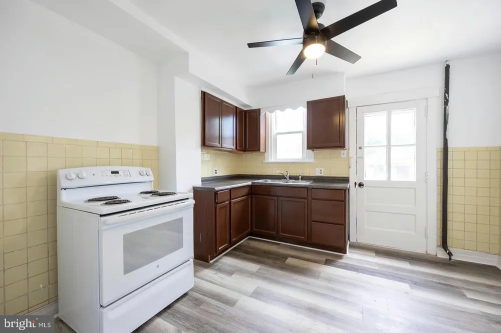 337 STUART AVENUE Downingtown, PA 19335