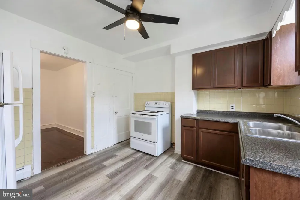 337 STUART AVENUE Downingtown, PA 19335