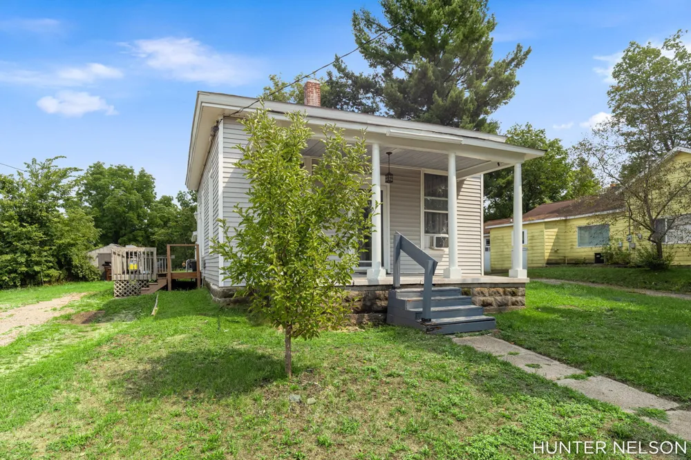 120 S 1st Street Cedar Springs, MI 49319