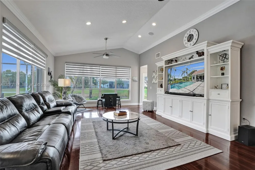 6810 NW 73rd St Parkland, FL 33067