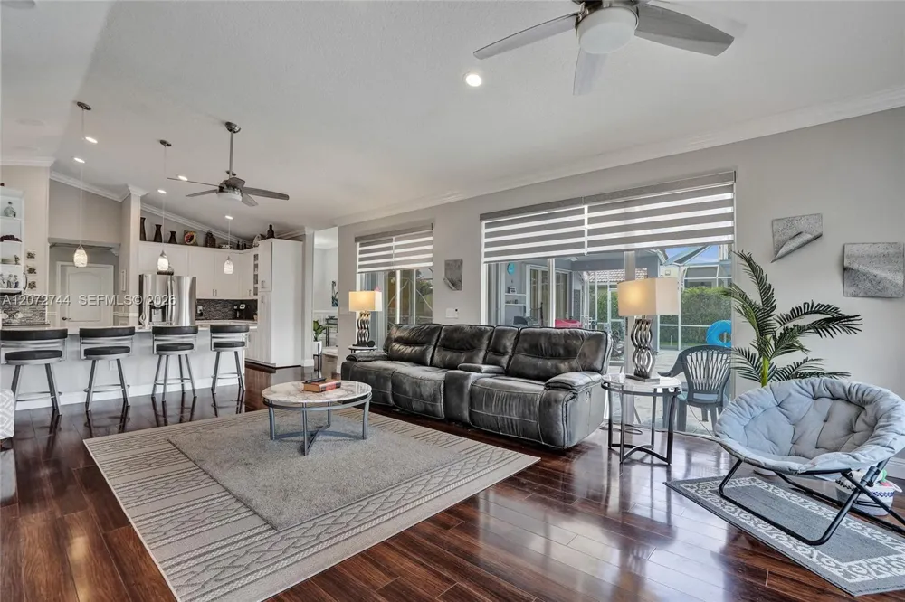 6810 NW 73rd St Parkland, FL 33067