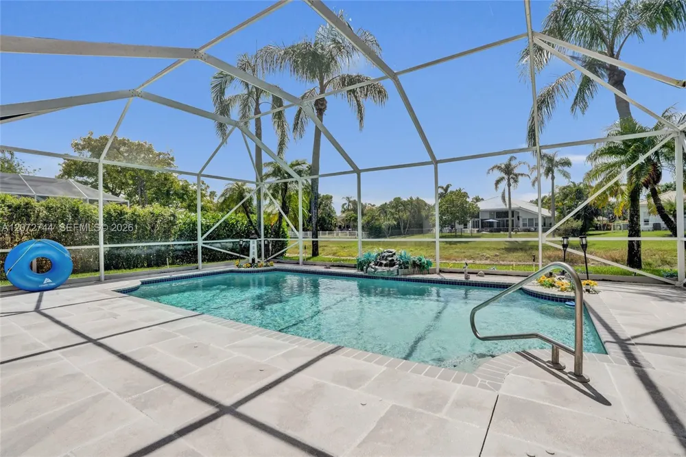 6810 NW 73rd St Parkland, FL 33067